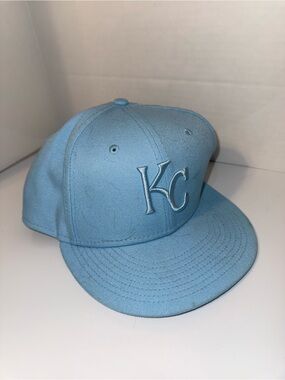 KANSAS CITY ROYALS MLB 9FIFTY SnapBack Embroidered Baseball Cap in Light Blue